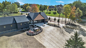 6825 Skyevale Ct NE photo