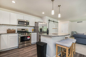 1075 Sunnyside Dr. photo