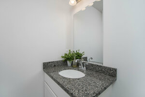 1075 Sunnyside Dr. photo