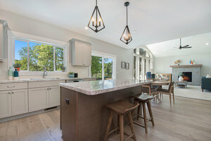 3081 Thorncrest Dr. SE photo