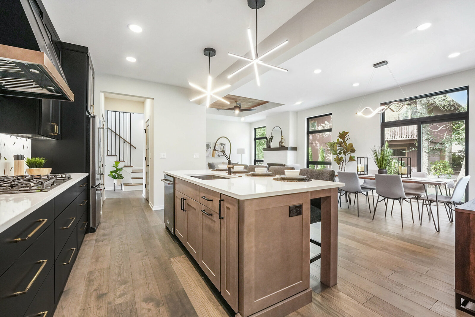 Valentino Designs photo