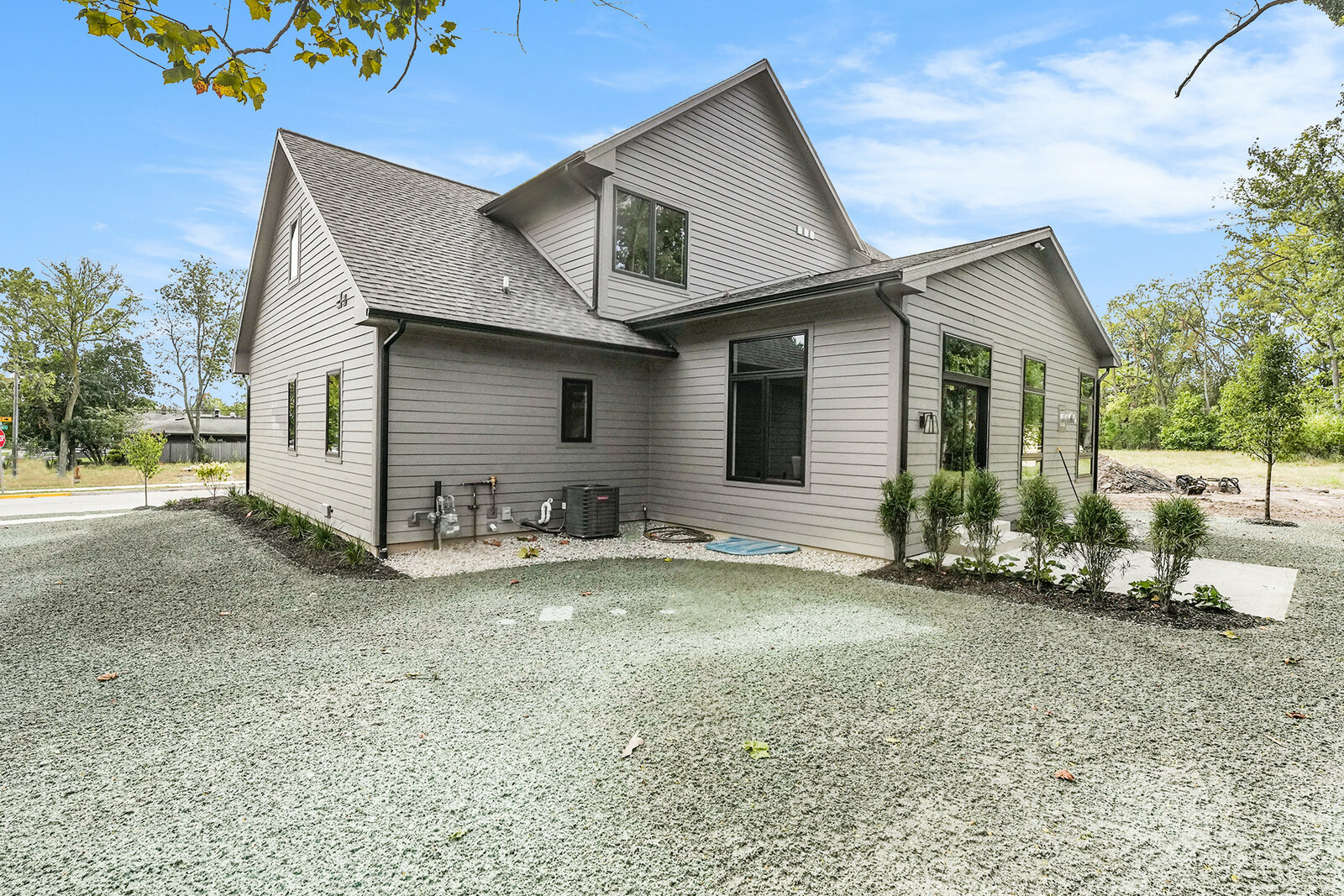 Valentino Designs photo