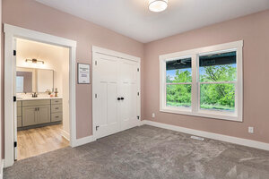7389 Courtland photo