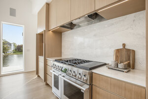 9492 Bluff Ridge Dr. photo