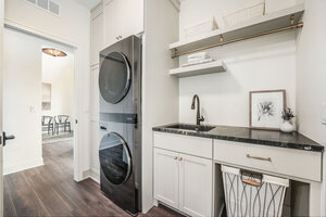 5351 Blakely Dr. NE photo