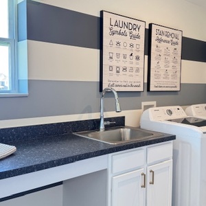 Photos for 9226 Crescent View Dr NW