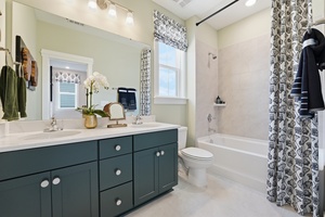 Aiden Secondary Bath