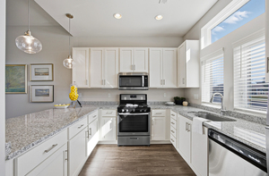 90 Burr Oak Dr. photo