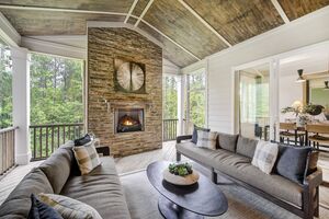 8904 Nicewonder Way