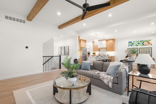 Devine Homes by Miller gallery image 3