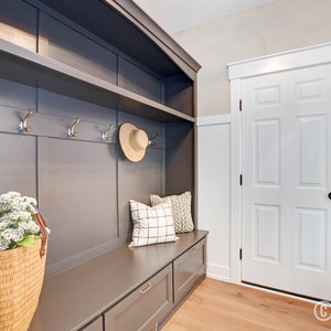 Photos for 1667 Kingsland Dr. SW