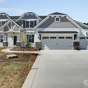 Photos for 1667 Kingsland Dr. SW