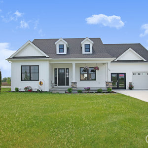 Photos for 664 Norway Lane