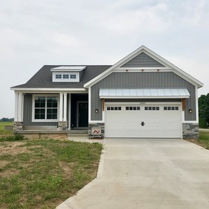 Photos for 2685 Meadow Woods Dr.