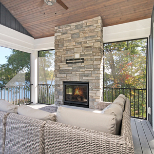 Photos for 4595 Causeway Dr. NE