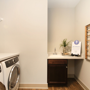 Photos for 6337 Courtland Dr. NE