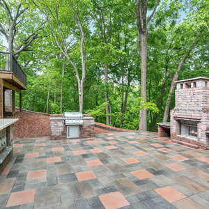 Photos for 880 BUTH DR. NE