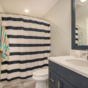 Photos for 844 Skyevale Dr NE