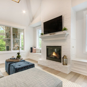 Photos for 844 Skyevale Dr NE