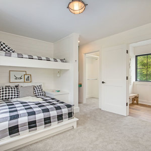 Photos for 2705 Meadow Crossing