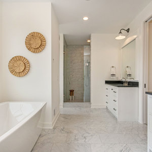 Photos for 2705 Meadow Crossing