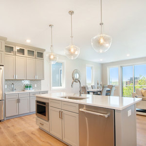 Photos for 631 Fairview Ave NE #3 