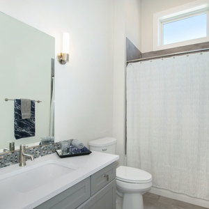 Photos for 631 Fairview Ave NE #3 