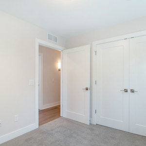 Photos for 631 Fairview Ave NE #3 