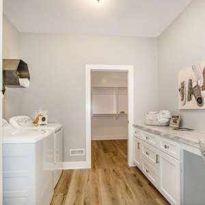 Photos for 6735 Creekside View Drive Pvt.  SE