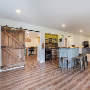 Photos for 2785 Arthur St