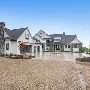 Photos for 10532 Ivanrest Ave SW