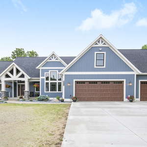 Photos for 8044 Buttrick Woods Ct., SE