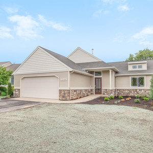 Photos for 1346 Sand Springs