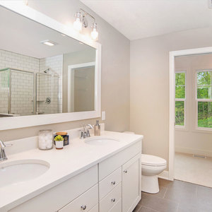 Photos for 255 Glenbrook Drive