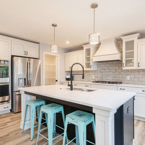 Photos for 819 Water Ridge Drive