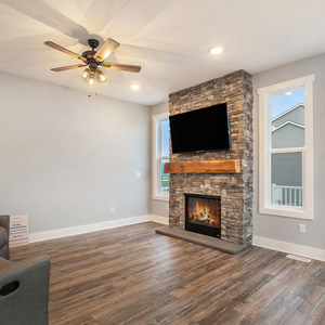 Photos for 6890 Cityview Dr