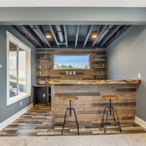 Photos for 6890 Cityview Dr